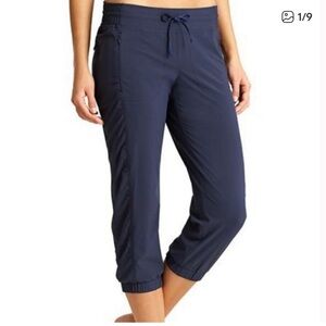 Athleta La Viva Crop Pants 4